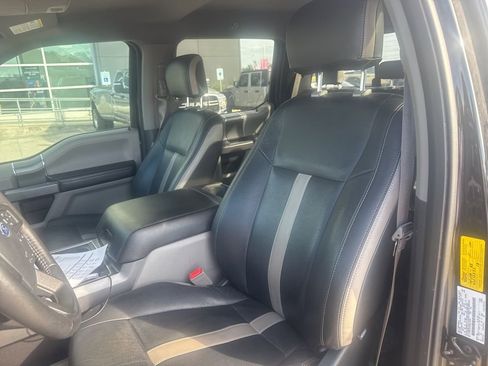 Used 2019 Ford F150 XLT w/ Equipment Group 302A Luxury AWD/4WD image 13