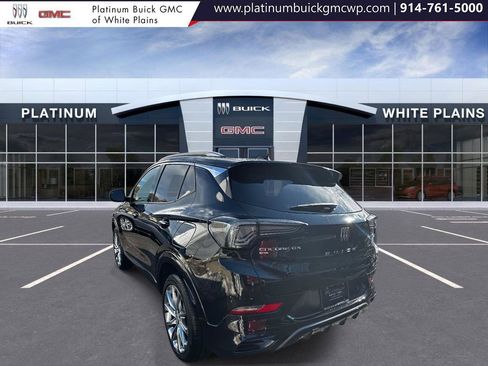 Used 2024 Buick Encore GX Avenir image 5