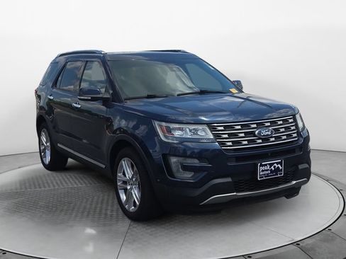 Used 2016 Ford Explorer Limited w/ Equipment Group 301A AWD/4WD image 7