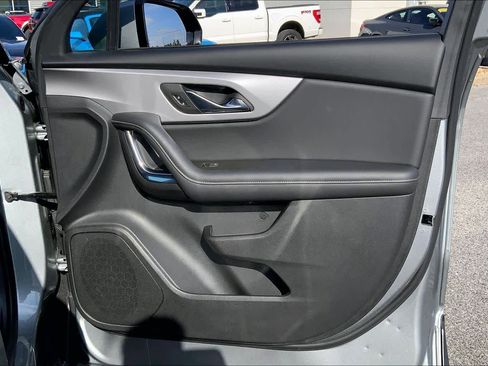 Used 2023 Chevrolet Blazer LT image 22