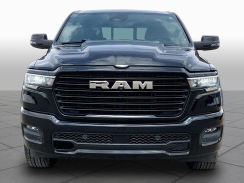 Used 2025 RAM 1500 Laramie w/ Sport Appearance Package AWD/4WD image 4