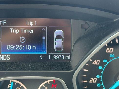 Used 2016 Ford Escape SE w/ Equipment Group 201A FWD image 18