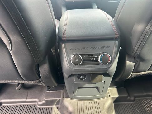 Used 2025 Ford Explorer ST-Line AWD/4WD image 12