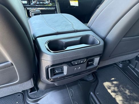 New 2026 GMC Sierra 1500 4x4 Crew Cab AT4X w/ LPO, Black Badging Package image 54