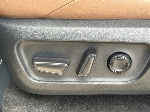 Certified 2026 Toyota 4Runner Limited AWD/4WD image 26