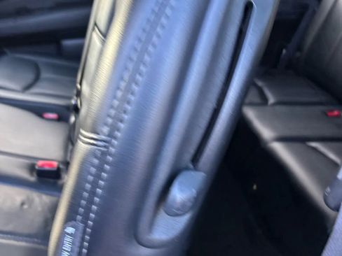 Used 2020 Nissan Pathfinder Platinum image 38