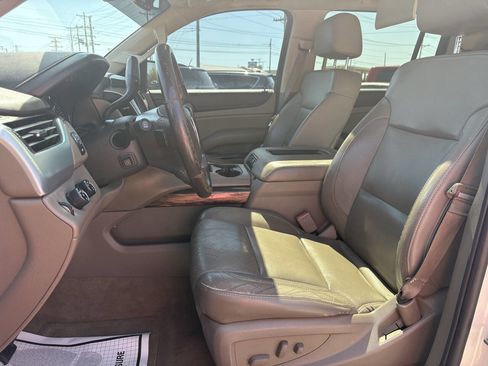 Used 2015 GMC Yukon XL SLT w/ Open Road Package AWD/4WD image 24