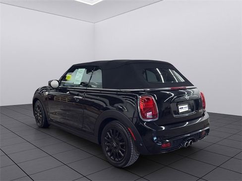 Used 2020 MINI Cooper S image 4