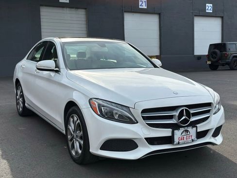 Used 2015 Mercedes-Benz C 300 4MATIC Sedan image 3