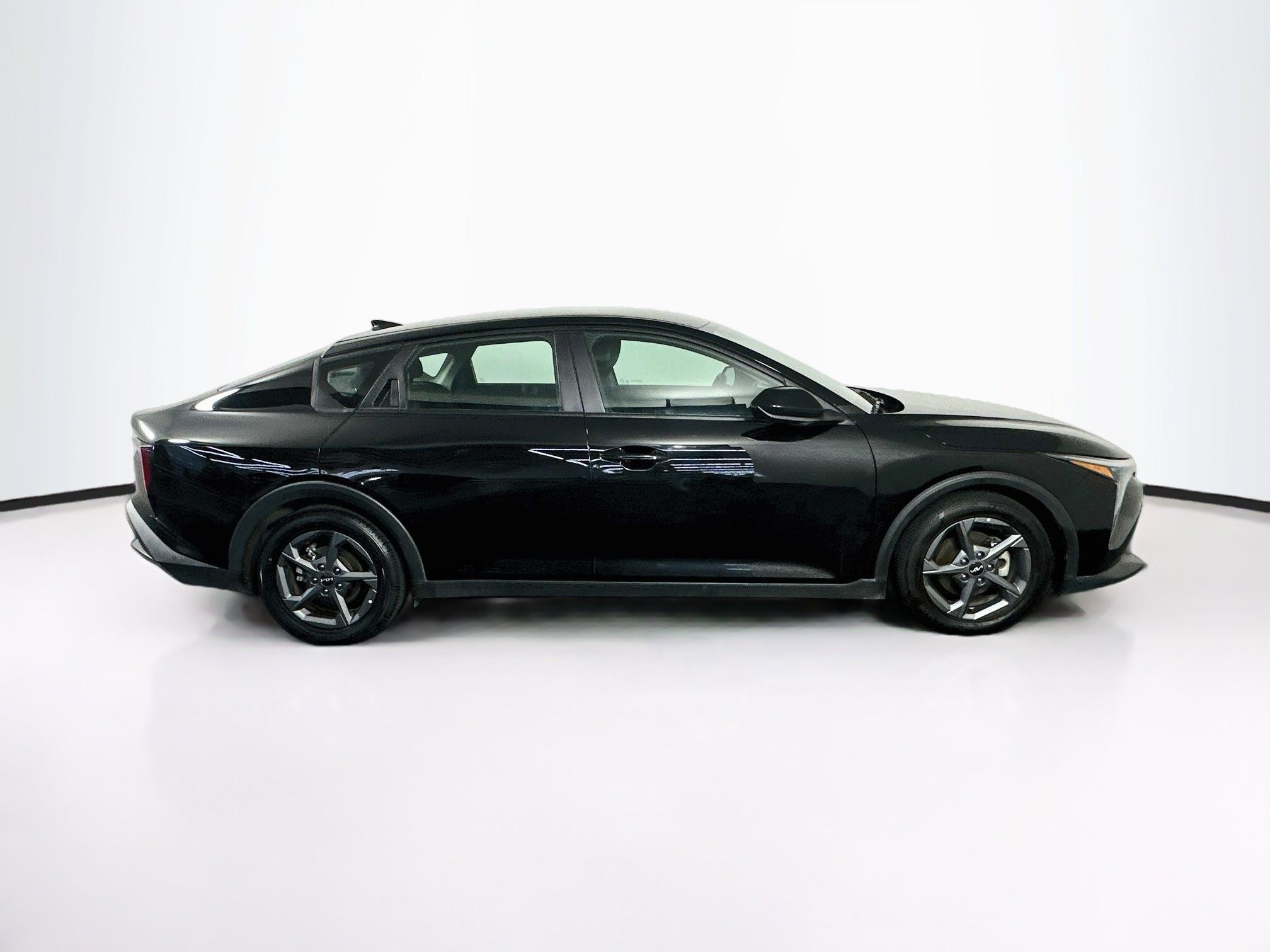 Used 2025 Kia K4 FWD image 10