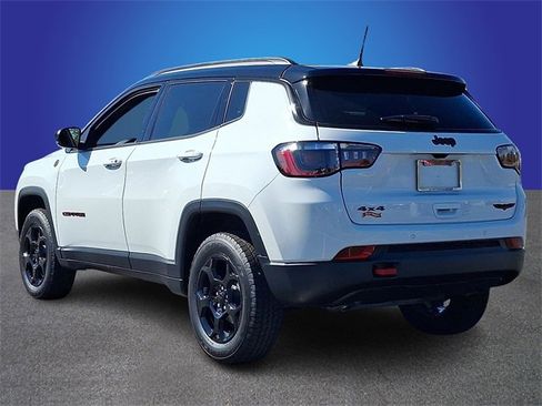 Used 2024 Jeep Compass Trailhawk image 6
