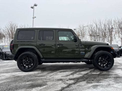 Used 2022 Jeep Wrangler Unlimited Sahara w/ Safety Group image 11