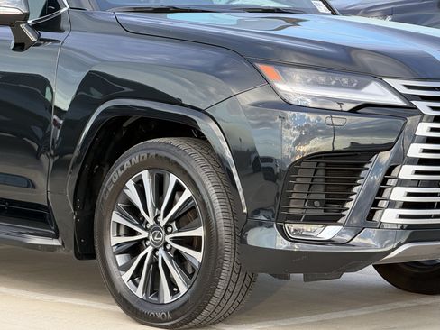 Used 2024 Lexus LX 600 4WD w/ Interior Upgrade Package image 4