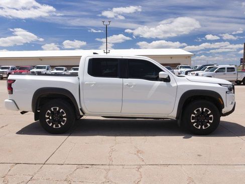 Used 2024 Nissan Frontier PRO-4X w/ Technology Package AWD/4WD image 6