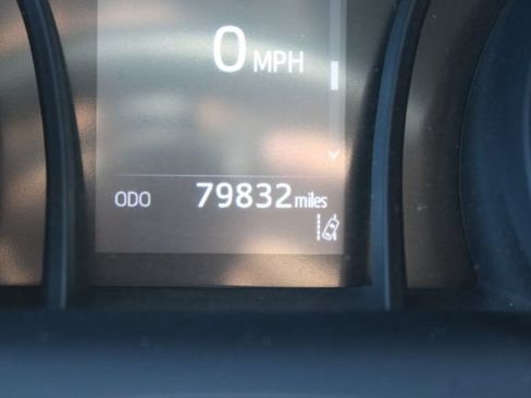 Used 2022 Toyota Camry SE w/ Carpet Mat Package (TMS) FWD image 14