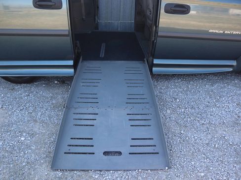 Used 2006 Dodge Grand Caravan SE w/ Popular Equipment Group I image 19