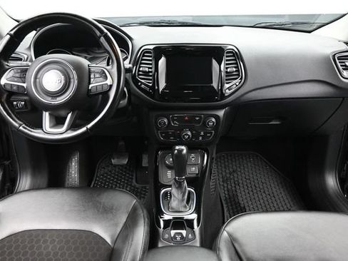 Used 2020 Jeep Compass Latitude AWD/4WD image 33