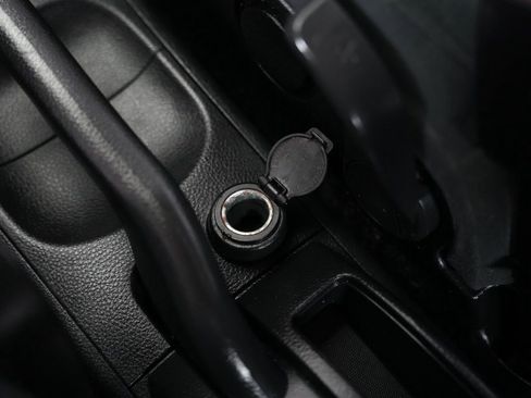 Used 2012 Nissan Versa 1.8 S image 22