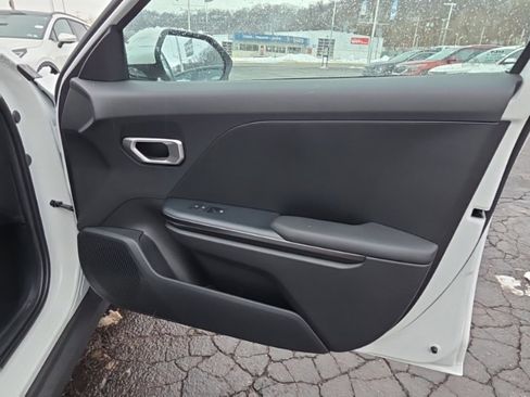 New 2026 Kia K4 LXS image 12