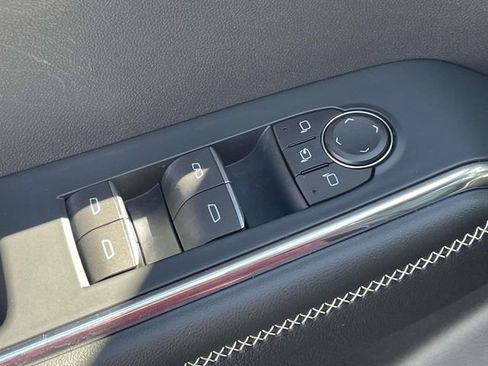 Certified 2024 GMC Acadia Denali image 16