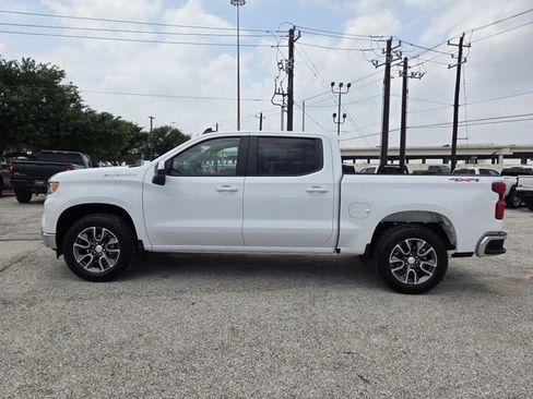 Used 2024 Chevrolet Silverado 1500 LT AWD/4WD image 4