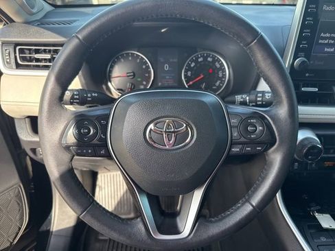 Certified 2022 Toyota RAV4 XLE Premium AWD/4WD image 13