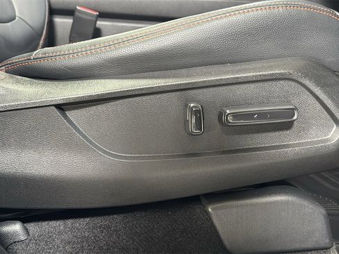 Used 2023 Honda Pilot TrailSport image 21