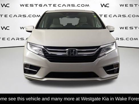 Used 2018 Honda Odyssey Elite image 2