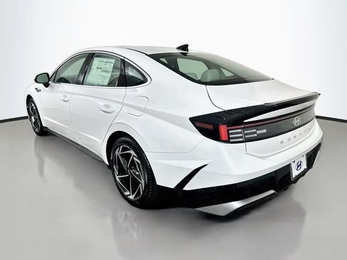 New 2026 Hyundai Sonata SEL FWD image 7