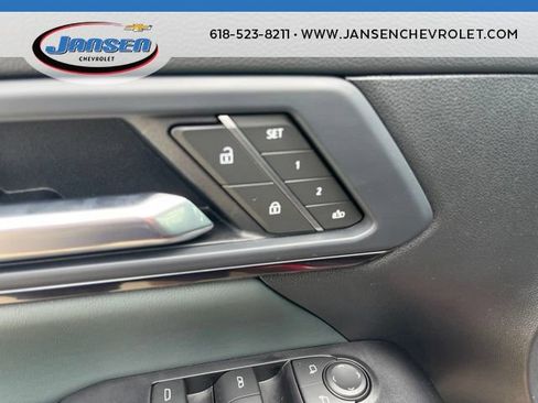 Used 2026 GMC Terrain AT4 w/ Convenience Package III AWD/4WD image 15
