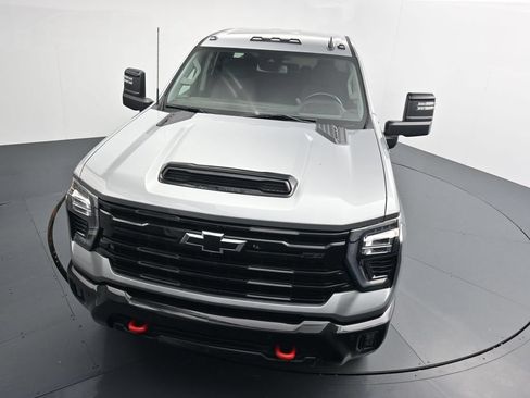 Used 2025 Chevrolet Silverado 2500 LT w/ Trail Boss Package AWD/4WD image 11