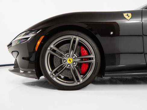 Certified 2024 Ferrari Roma Spider RWD image 10