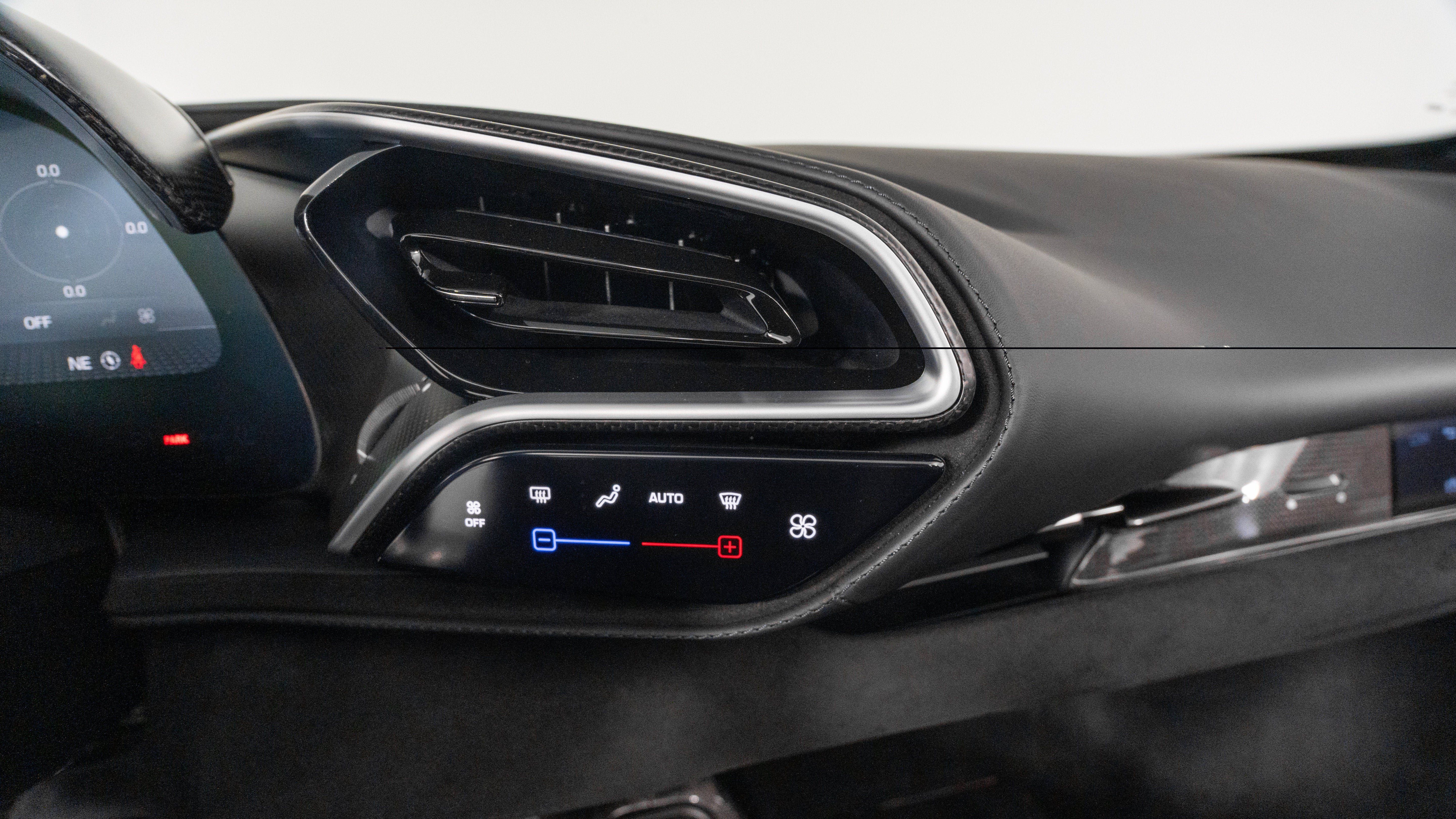 Used 2024 Ferrari 296 GTS RWD image 33