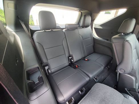 Used 2026 Chevrolet Traverse LT AWD/4WD image 20