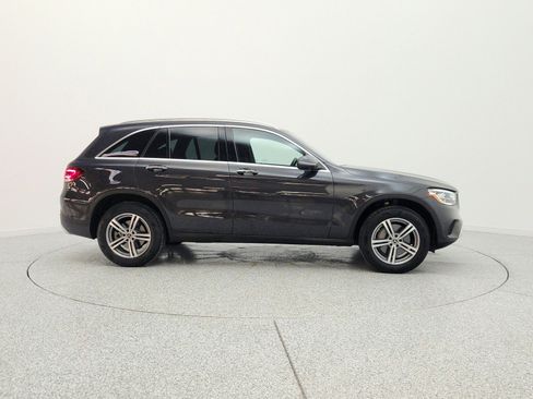 Used 2022 Mercedes-Benz GLC 300 image 4