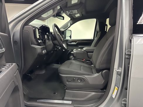 New 2026 GMC Sierra 2500 SLE w/ SLE Value Package; image 21