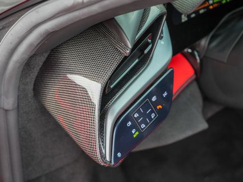 Used 2022 Ferrari SF90 Stradale AWD/4WD image 19