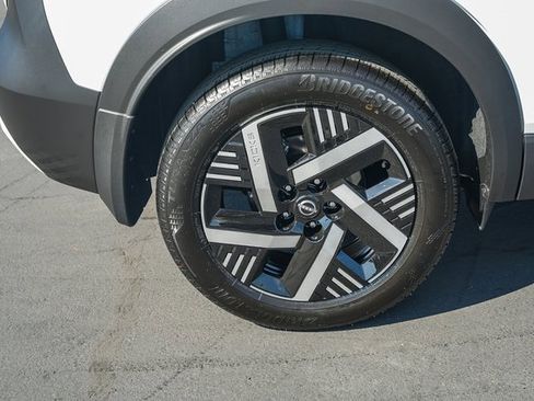 New 2026 Nissan Kicks SV image 9