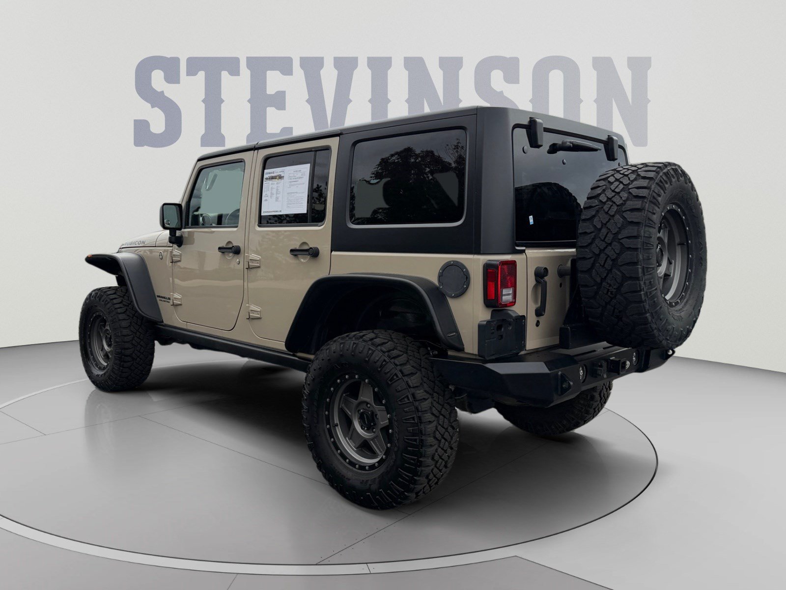 Used 2016 Jeep Wrangler Unlimited Rubicon w/ Connectivity Group AWD/4WD image 3
