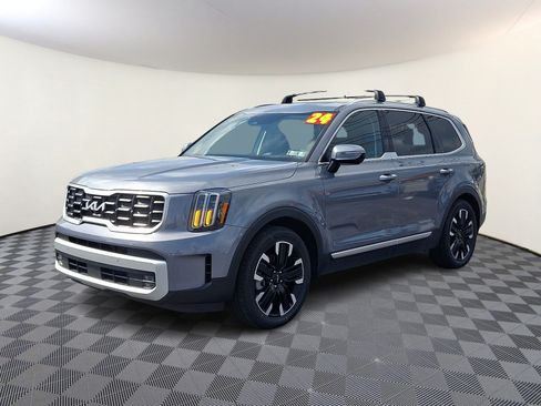 Used 2024 Kia Telluride SX Prestige w/ Towing Package AWD/4WD image 3