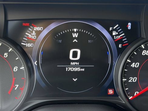 Used 2022 Chevrolet Camaro SS RWD image 31