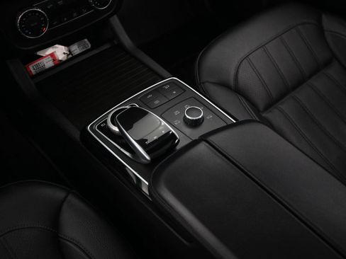 Used 2018 Mercedes-Benz GLS 450 4MATIC image 27