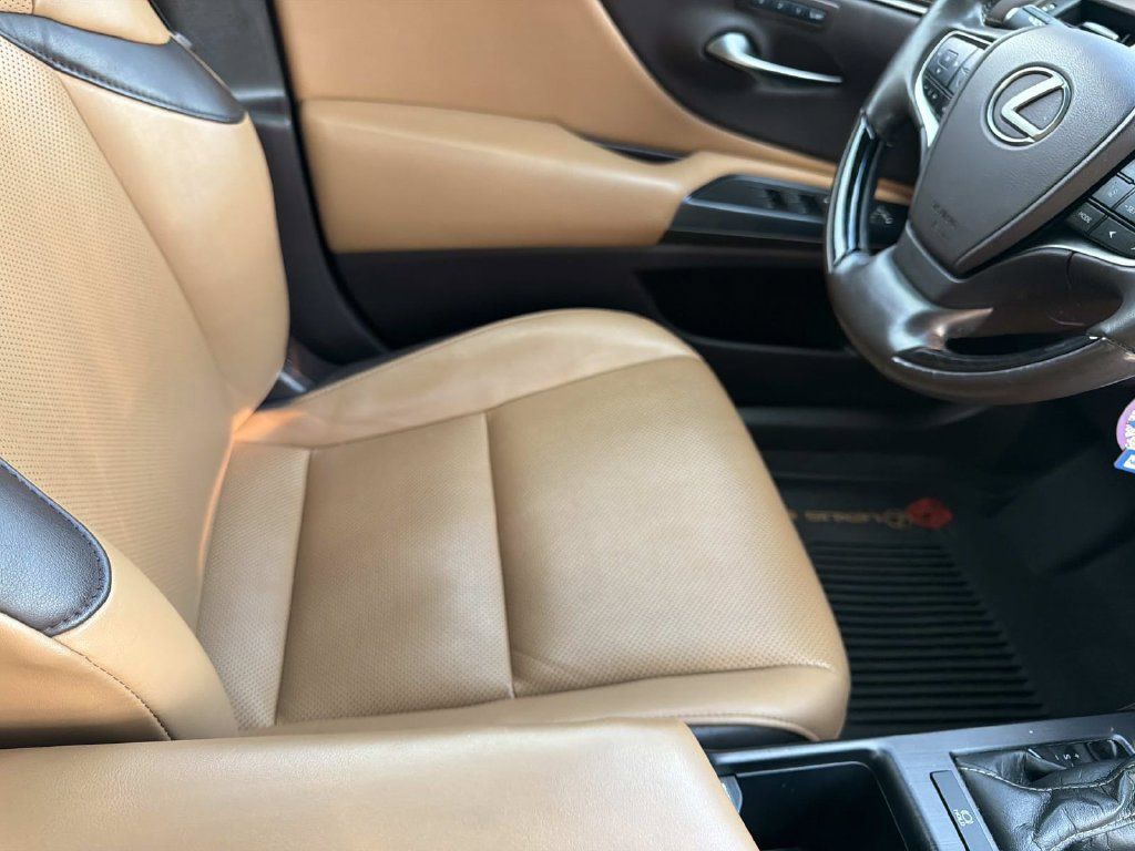 Used 2020 Lexus ES 350 w/ Premium Package FWD image 11