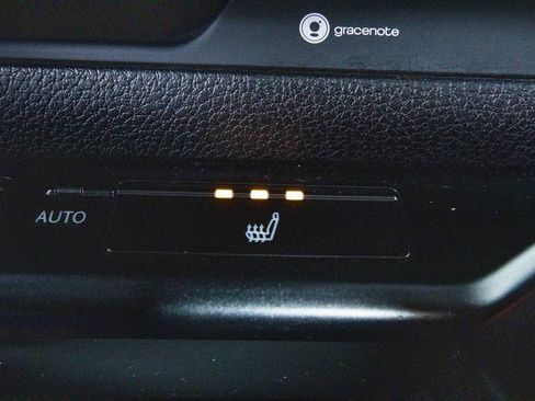 Used 2022 Lexus UX 200 F Sport image 26