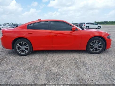 Used 2020 Dodge Charger SXT AWD/4WD image 12