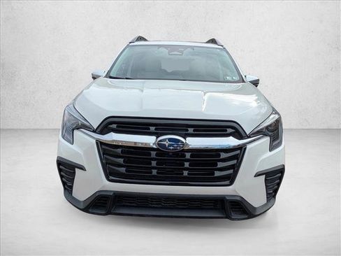 Used 2023 Subaru Ascent Limited w/ Technology Package image 2