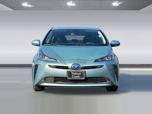 Used 2022 Toyota Prius LE image 4