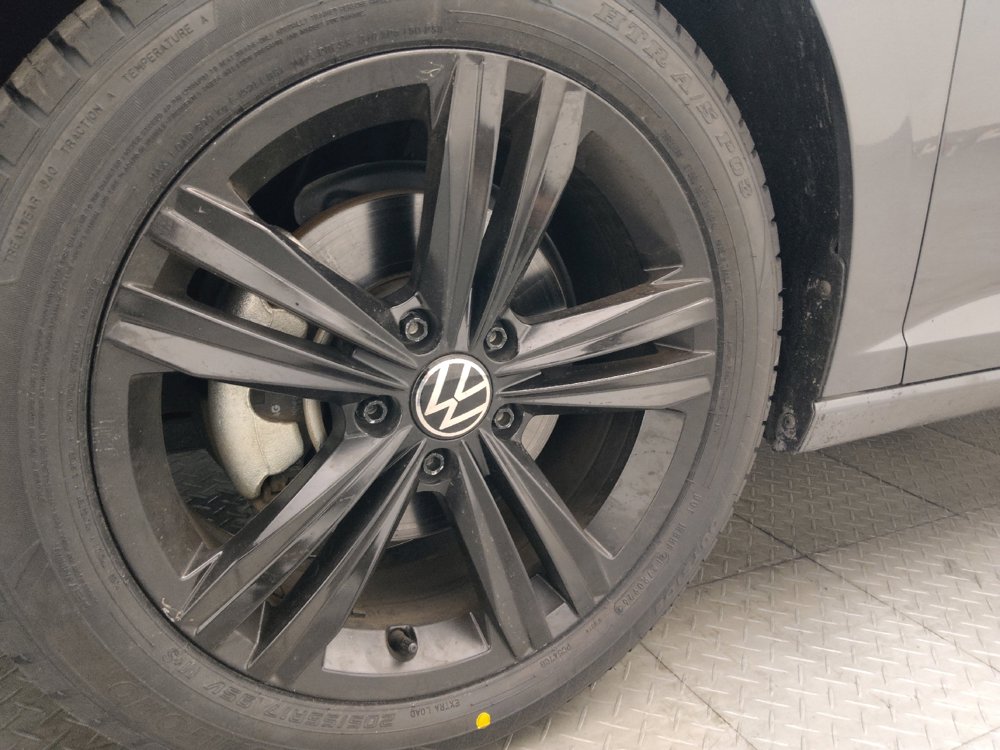 Used 2024 Volkswagen Jetta SE FWD image 31