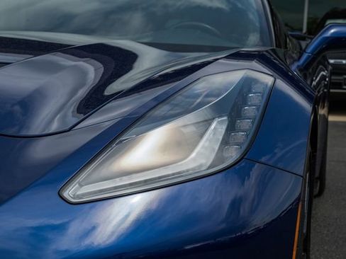 Used 2019 Chevrolet Corvette Stingray Coupe w/ Carbon Flash Badge Package RWD image 11