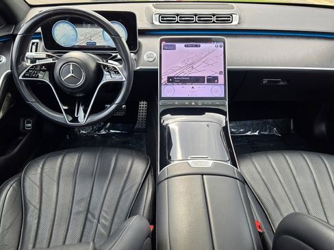 Used 2022 Mercedes-Benz S 500 4MATIC image 2